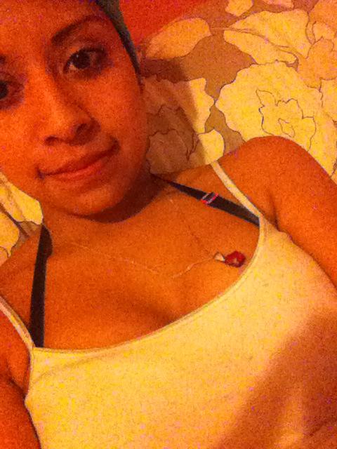 ChelyGonzalez7's tweet photo. La vida es Bella solo ay q saberla disfrutar y vivir sana mente Eso es lo mas importante de vivir http://t.co/GGnTHPzER0