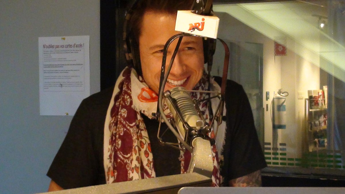 GrandesGueules's tweet photo. On a fait faire Wheel of Musical Impression à @StephRousseau_

Écoutez ça : http://t.co/Ndisjr0RQG
@MarioTessier_ http://t.co/20zacW7XNv