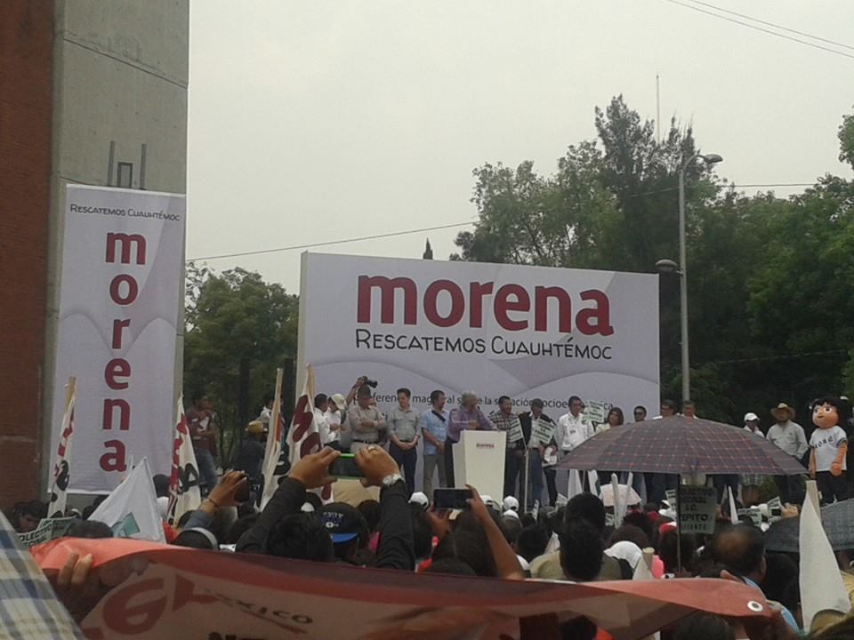 PatsyRivero88's tweet photo. @TapiaFernanda sí pagan y además amenazan para que uno asista..testimonio de mi hijo http://t.co/Gu0haISfWh