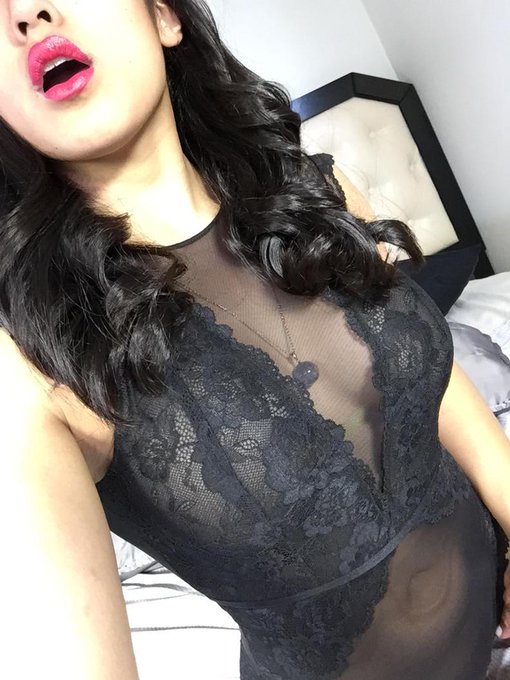 That O mouth. On cam now http://t.co/PT1xCEeXe3<a href="/tag/mvsales"class="tags"><span>#mvsales</span></a>