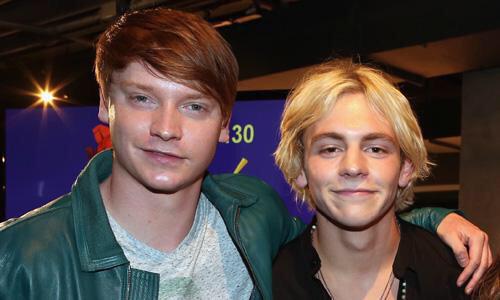 ausllytho's tweet photo. #cossisreal http://t.co/58AsiUqDqg
