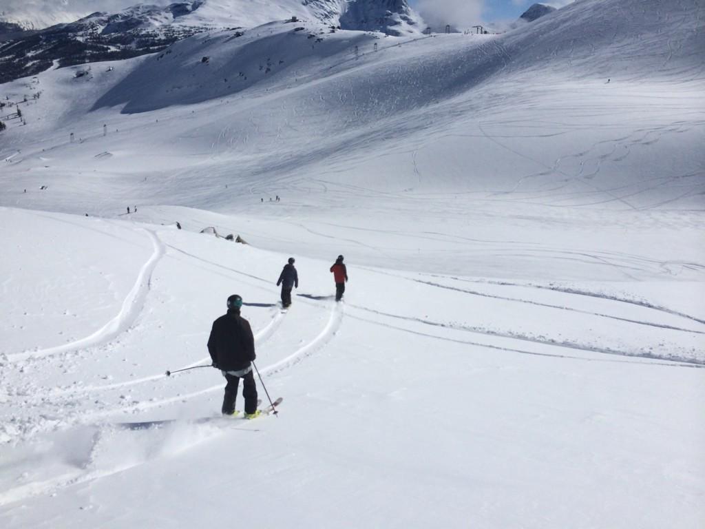 Doc_Pow's tweet photo. @HelloBC @PowderMatt @WhistlerBlckcmb @GoWhistler @SkiingMag @skicanadamag so rite - this is what it's like up top! http://t.co/0nYSJpqU79
