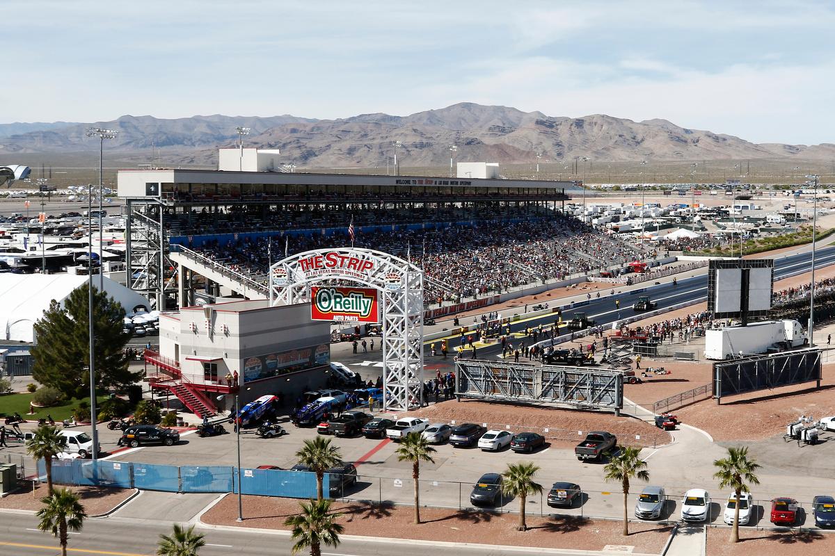 This weekend will be busy for <a href="/LVMSStrip/">The Strip at LVMS</a> w/ the NHRA Division 7 LODRS regional event in town. bit.ly/1ObReoW