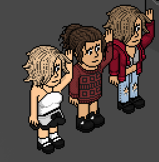RetroTaylorS's tweet photo. Earlier's rehearsal session with Jesy &amp; Jade ! Leighanne had to go to the toilet ! Bad Curry Night xXPerrieXx http://t.co/VXDogzgylA