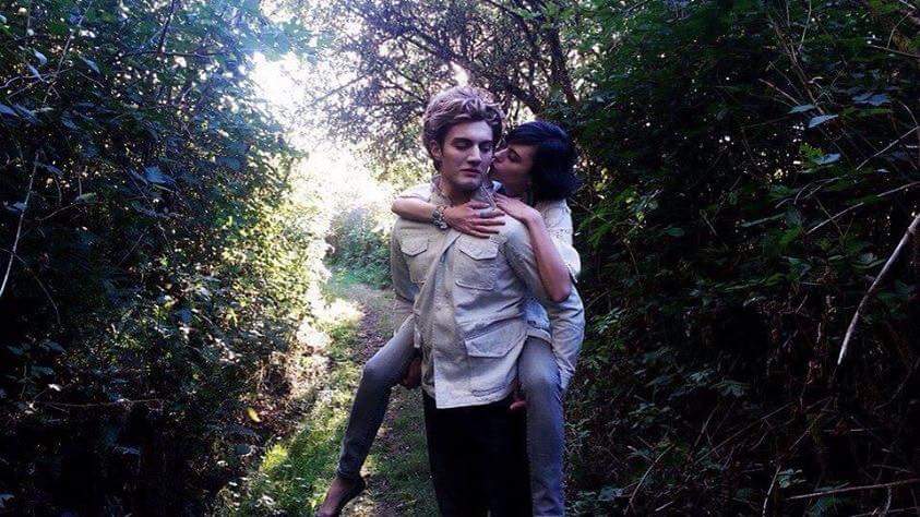 forkschick's tweet image. @YulinKuang Have you found your Alice and Jasper yet? This is who the fandom wants #twilightstories