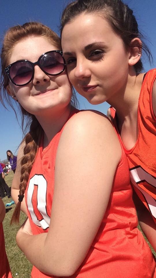 Kaylyn_Studaker's tweet photo. Track meet with Olive Oyl 😊 http://t.co/OieTFWHtzU