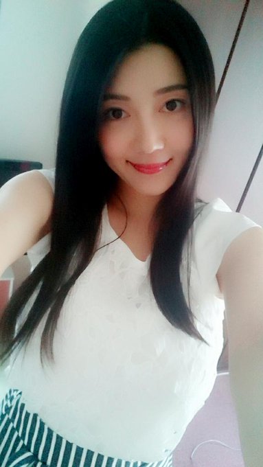 今から少しおでかけ👜🎵✨ http://t.co/9KmDxmcpqy