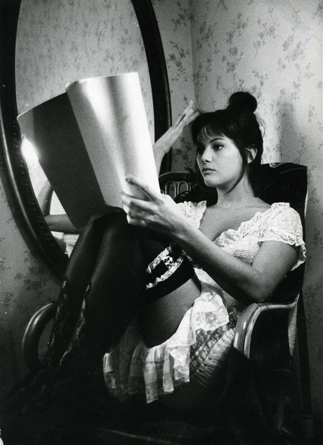   Happy Birthday Claudia Cardinale!  ¡Abueloo! ¡Mándale flores a tu novia! 