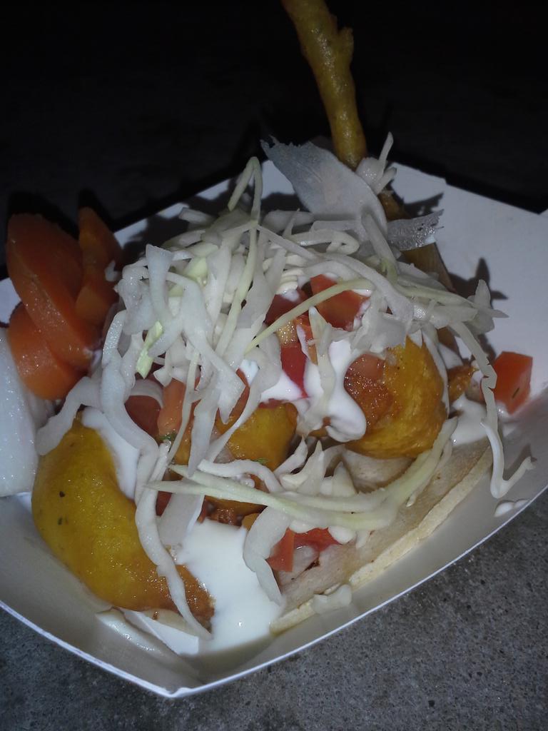 ElSuperTostadas's tweet photo. Shrimp taco in effect. #sycamorepatio #chillin #workinanddrankin http://t.co/Z7xJZoHa3u