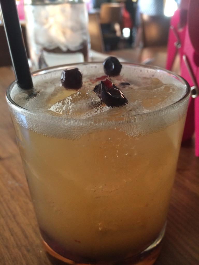 wsweaz's tweet photo. @PinkPonyAZ Starting the night off right with a blueberry #margarita! #PinkPonyAz http://t.co/RqxgbHxgOF