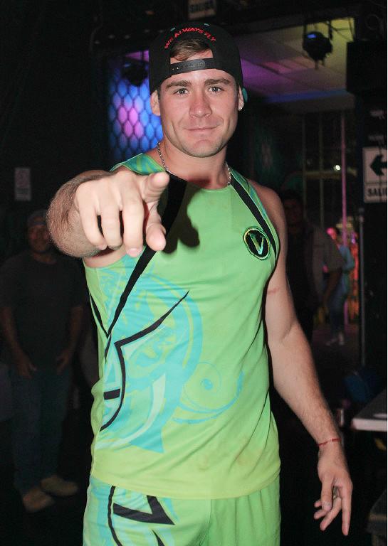 oxfrk's tweet photo. "@COMBATE_ATV: ¡Vamos VERDE! .@RodriguezPancho ¡Dale RT! #CombateSinFin @atvpe http://t.co/s148oyFkYl" 😍 Panchito lo max, no hay mas 💕