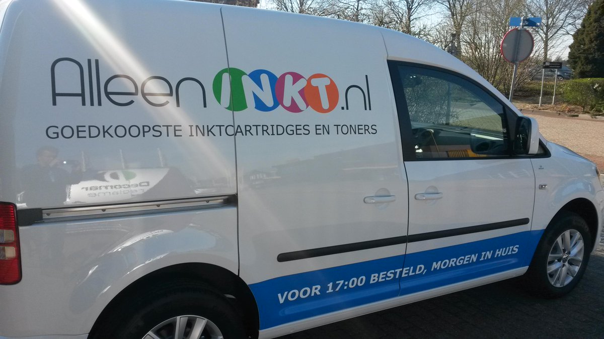 DecomarReclame's tweet photo. De nieuwe vw Caddy voor @AlleenInkt voorzien van #reclame. #hardenberg http://t.co/9nTtEaYZKA