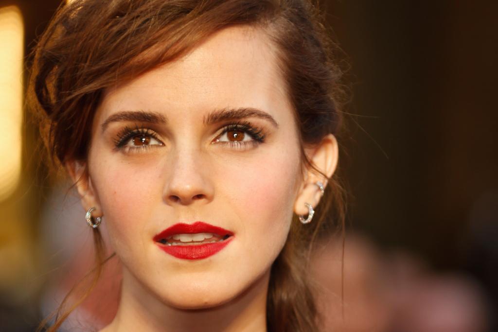 Happy 25th Birthday to Emma Watson!!              Emma HarryPotter series Hermione         !!!                Love <3 