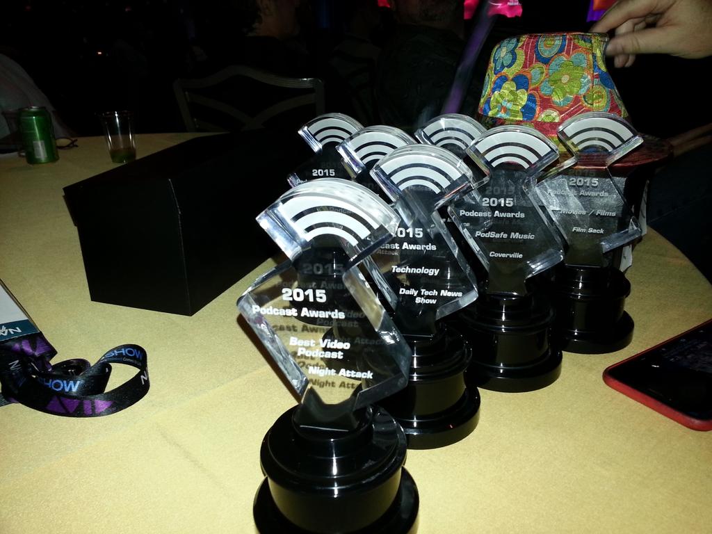 Mitzula's tweet photo. #TrophyCount: 7 That's a clean sweep for the <> pants slate http://t.co/fyAn4FPGPT