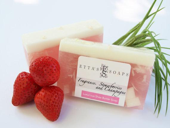 CraftLaunch's tweet image. Goes well with strawberries and champagne- bit.ly/1JqI1bv (by @EttasSoaps)