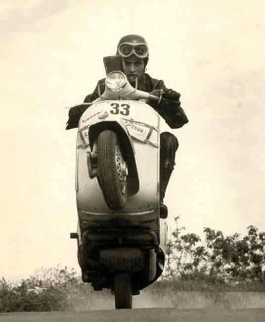 motocard's tweet photo. Vespa #WheelieWednesday! http://t.co/kHDIrroo6X
