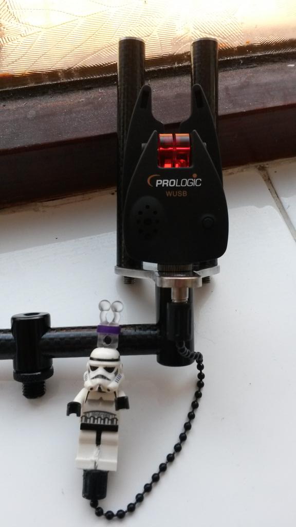 petertheman96's tweet photo. @carpaddicts my new hand made bobbins http://t.co/ebC4zLaJsf