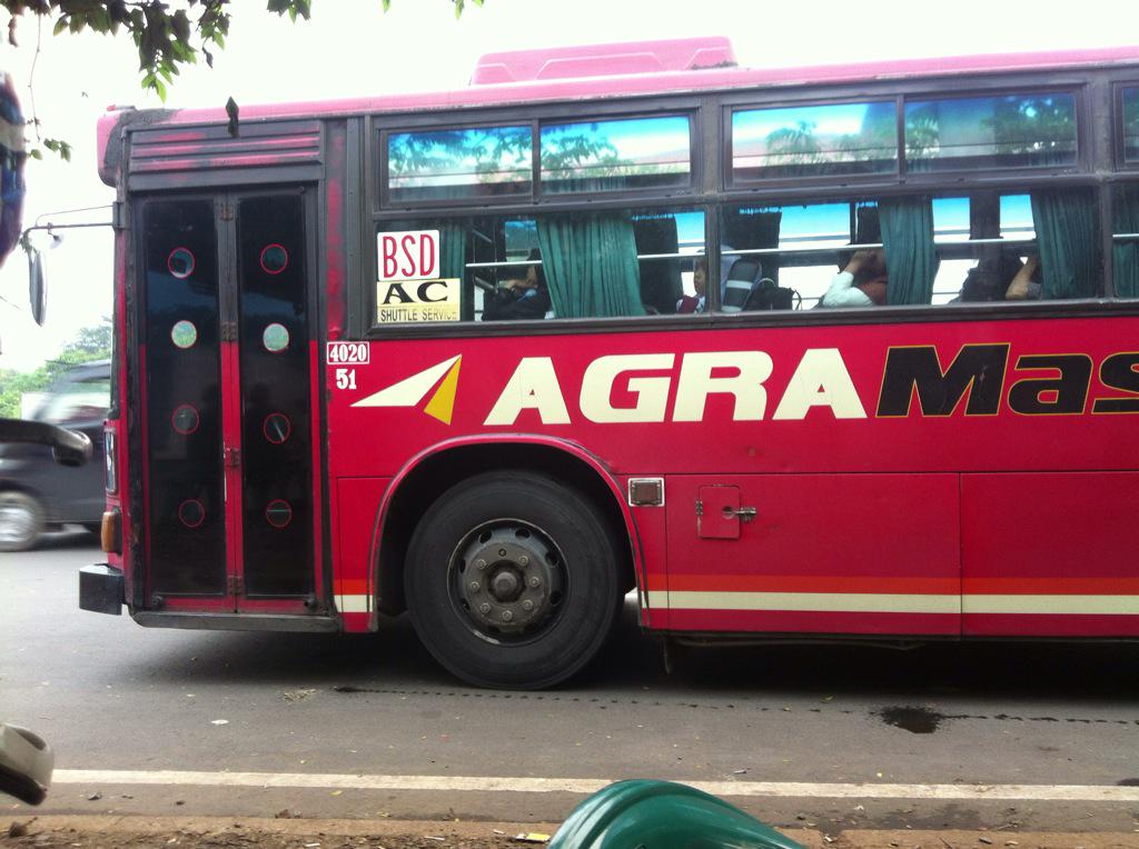 FYI! ntar semua armada CB bakal diganti sm mobil C yg kyk busway, yg model lama tp dr jepang gini <a href="/AgraMania/">Agra Mas Mania</a> <a href="/AbyGun/">AbyGun</a>