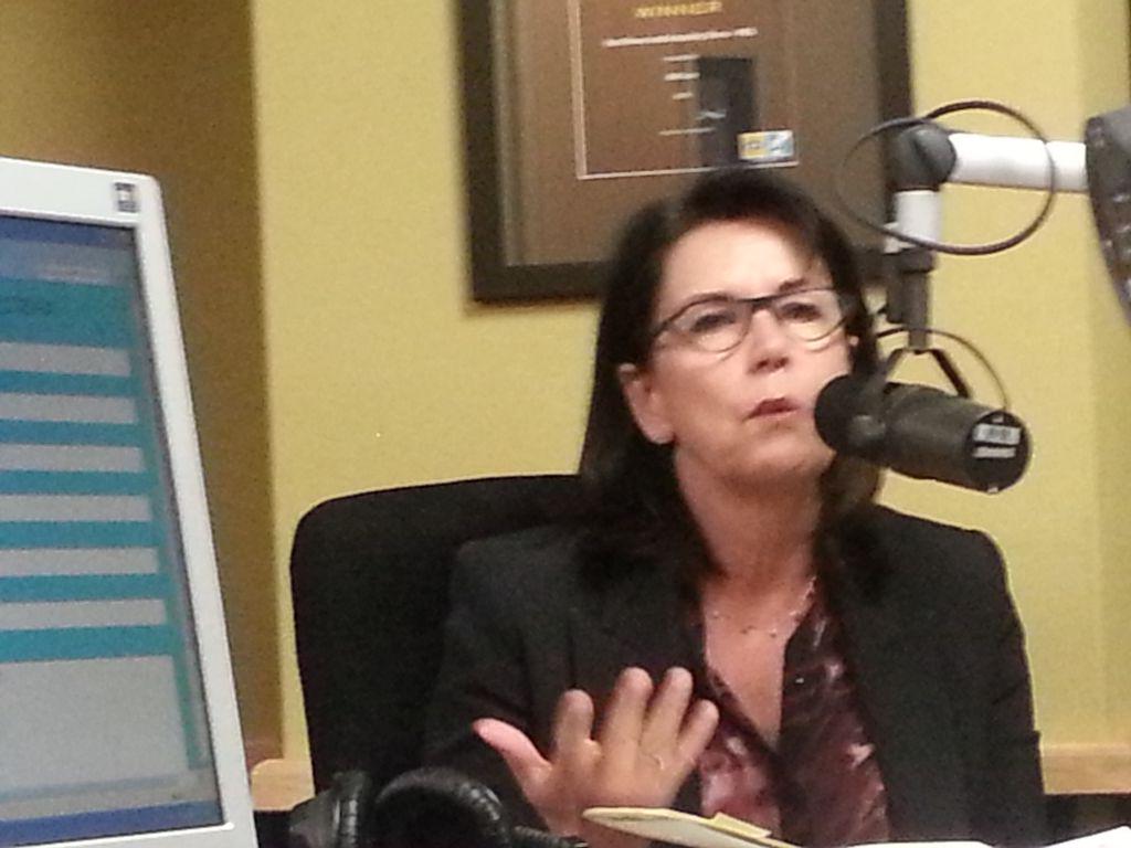 Ben_Malubane's tweet image. Business Coach Debbie Simms says it's important for companies to have a digital footprint #sabcnews