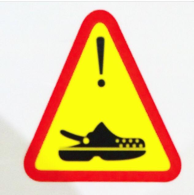FashionMyster's tweet image. .@Crocs_UK are a hazard to fashion. #notfetch