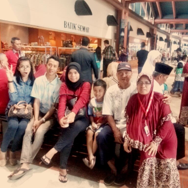 megaa tweet media