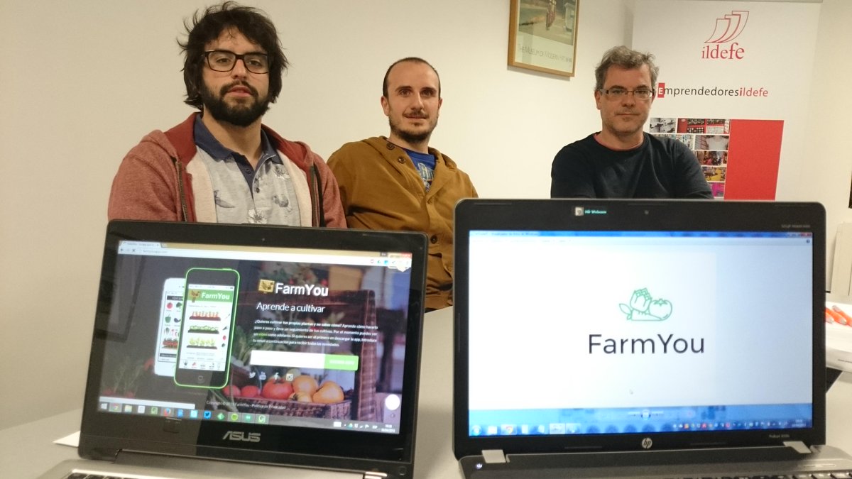 Ildefe's tweet photo. el ganador de @SwLeonEsp, @farmyouapp , desarrolla su plan de viabilidad en el Semillero CEBT @Ildefe #leonesp http://t.co/gtZzSYuRP8
