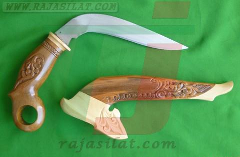 RajaSilat's tweet photo. Open Order 
karambit minang jati 
Rp. 125.000 http://t.co/yfVP64sDQg
