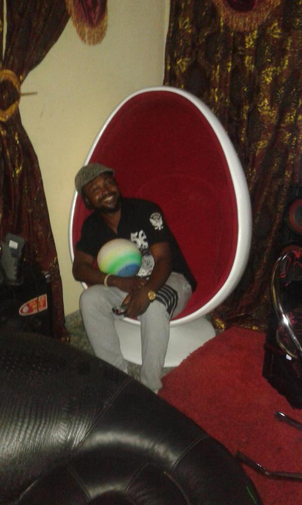 LXG_Kass's tweet photo. Flying Sierra Leone high in terms of entertainment. ........ LXG on-top. ........ http://t.co/4fXmvFv4GQ
