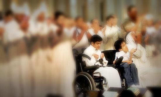 Extranewstv's tweet photo. دراسة نشرتها صحيفة "ديلي ميل" البريطانية:المعتقدات الدينية تساعد الأشخاص على التكيف مع أماكن العيش القاسية #CBCeXtra http://t.co/XSPIRN7ib7