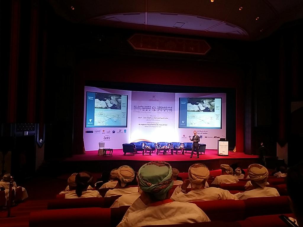 AnnAlkindi's tweet photo. @GCCSCL 
@IMCOofficial 
أدعو طلبة الكلية البحرية و
@BsSQU 
لحضور
لحضور مؤتمر اللوجستيات اذا لم يكن اليوم
فغدا
البستان http://t.co/zQ4aoGhLSF