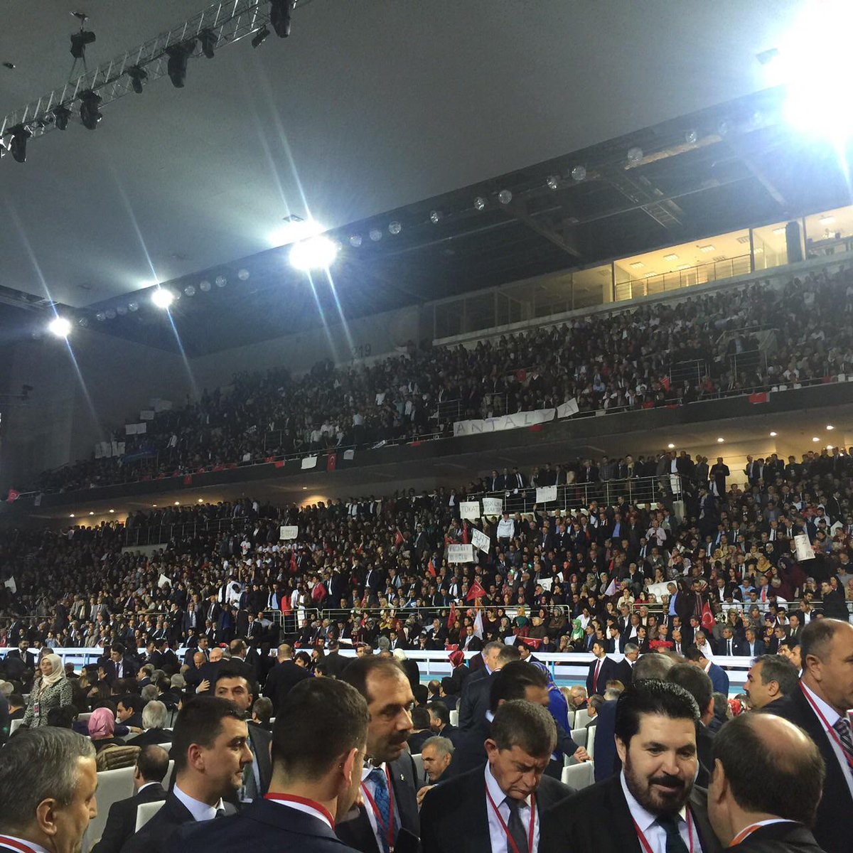 MahmutSamiMALLI's tweet image. Milletvekili tanıtım toplantısı için Arena’dayız.