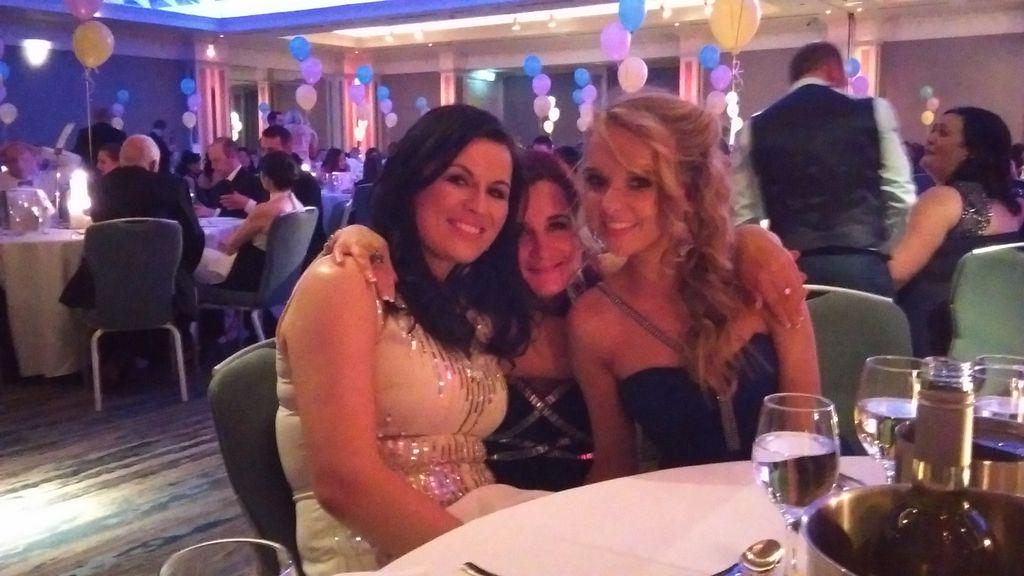 lindeylou09's tweet photo. Nmh ball great night http://t.co/id55XgntyA