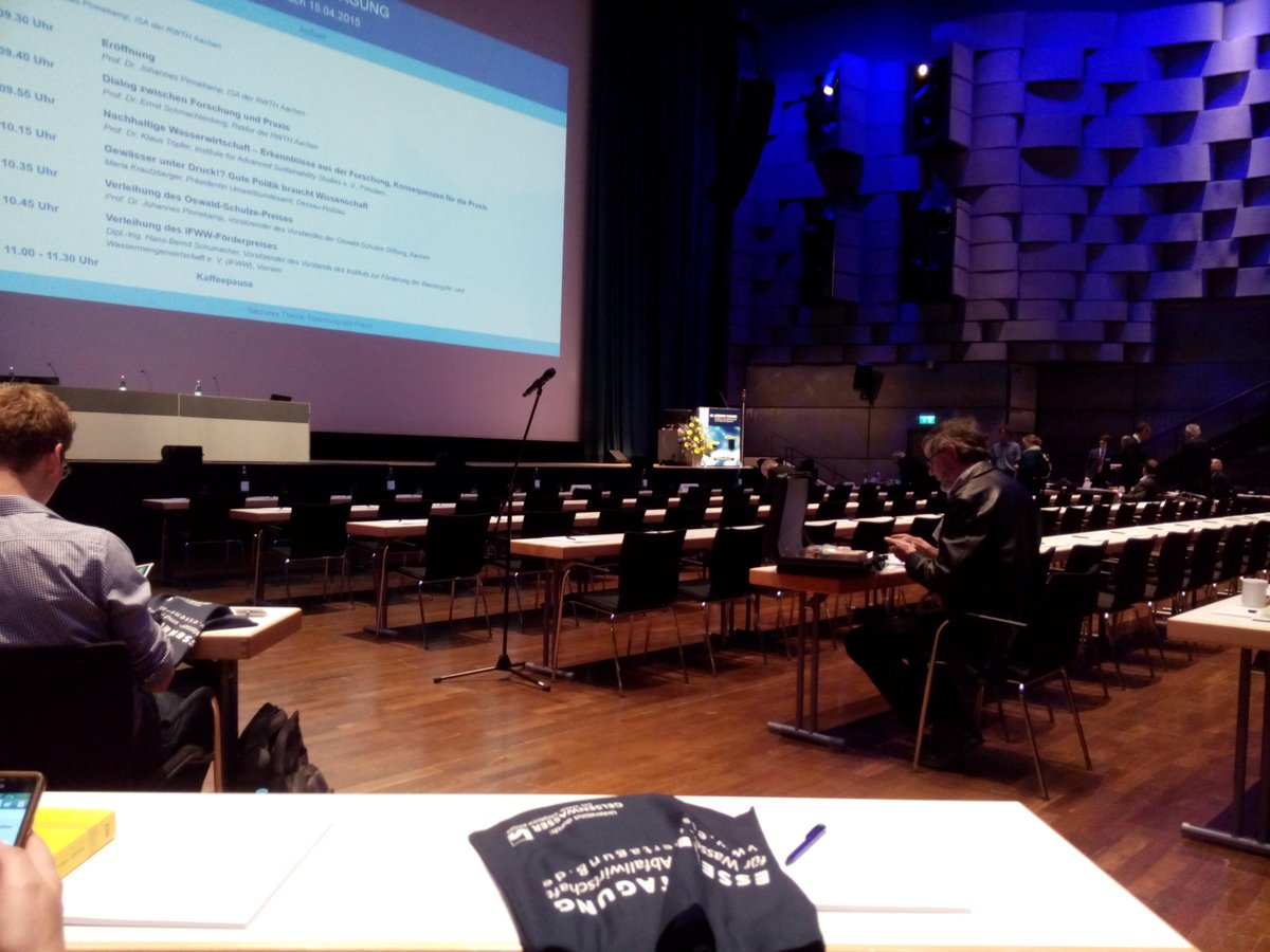 FutureWater14's tweet photo. Opening Session of 48th Essener Tagung @Rwth #futurewater14 http://t.co/Y4XDQsOwTN