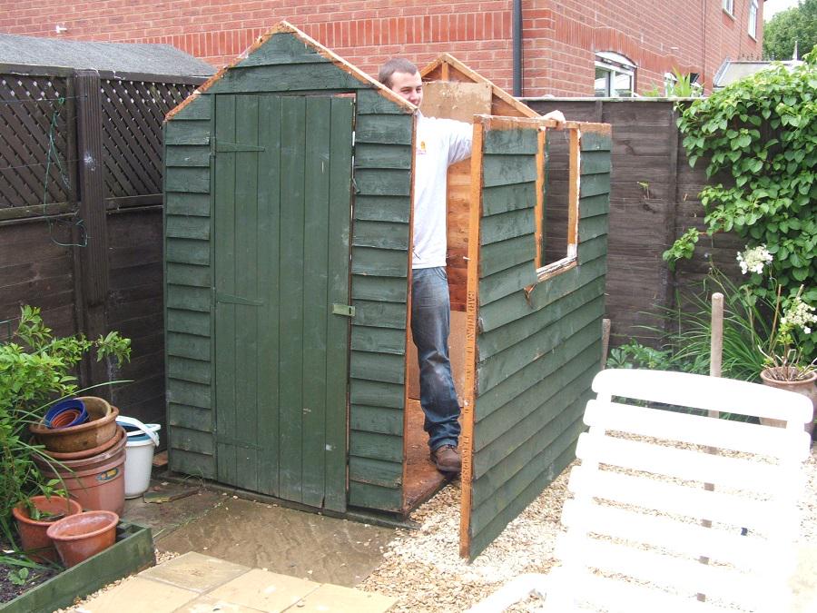 ThePoshShed's tweet photo. We can take down your old shed when we come to deliver your new Posh Shed! #gardensheds #welovesheds http://t.co/MY7L7h1m7P