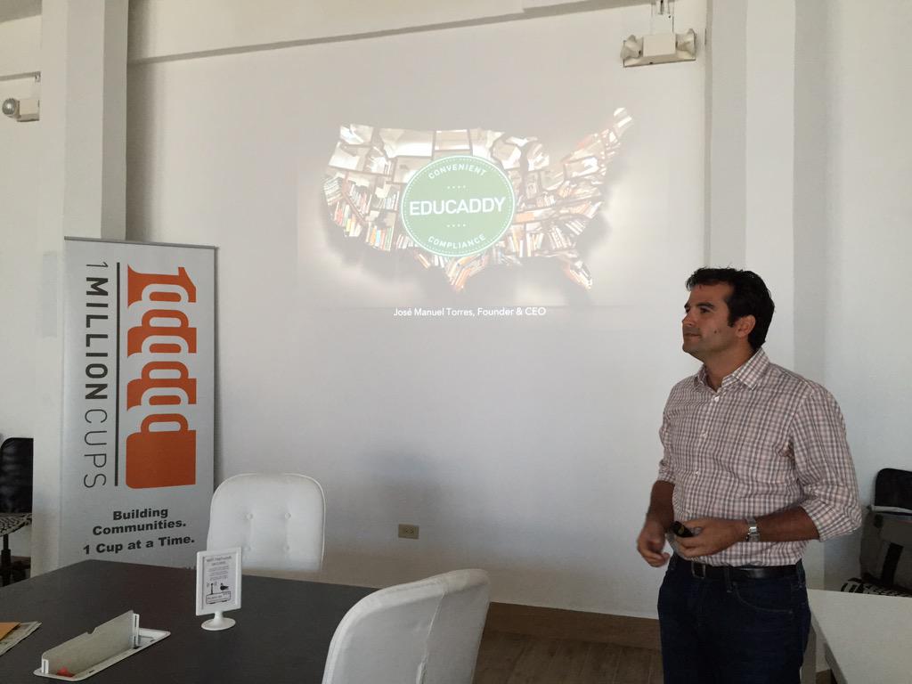 1MillionCupsPR's tweet image. Here we go! @educaddy is starting to present in #1MCpr #convenientcompliance