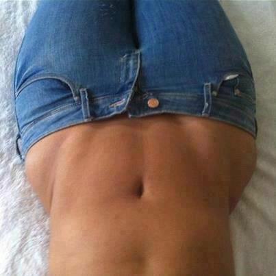 Gaba_flow's tweet photo. "@NGFSbestpics: Eres hermosa de pies a cabeza, un gran beso para ti @Gaba_flow http://t.co/FQMd1xtqD4"