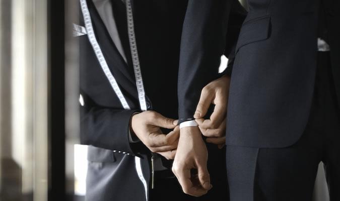 fashionbeans's tweet image. If you're an athletic or muscular male, it's imperative you find a good tailor: bit.ly/1M9AoI8