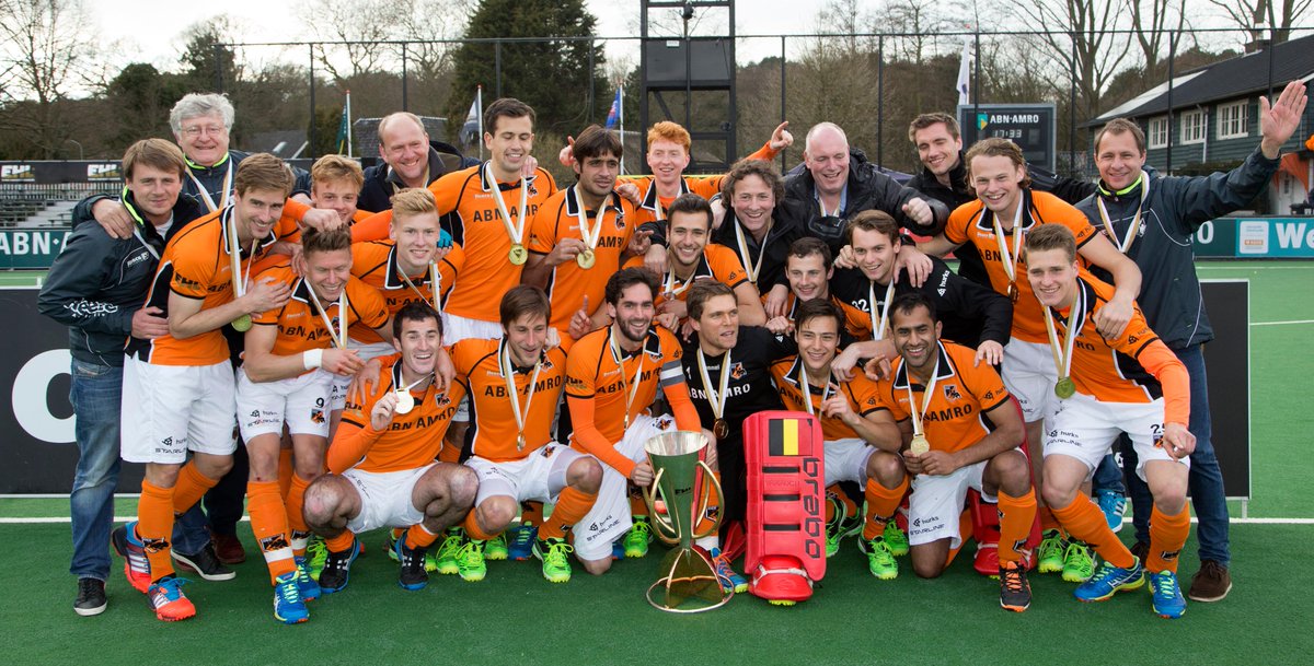 EHL-winnaar <a href="/OZHeren1/">Oranje-Zwart Heren 1</a> is genomineerd als #HeldvdWeek. Retweet &amp; stem als je wilt dat ze winnen heldenonline.nl/rubrieken/held…