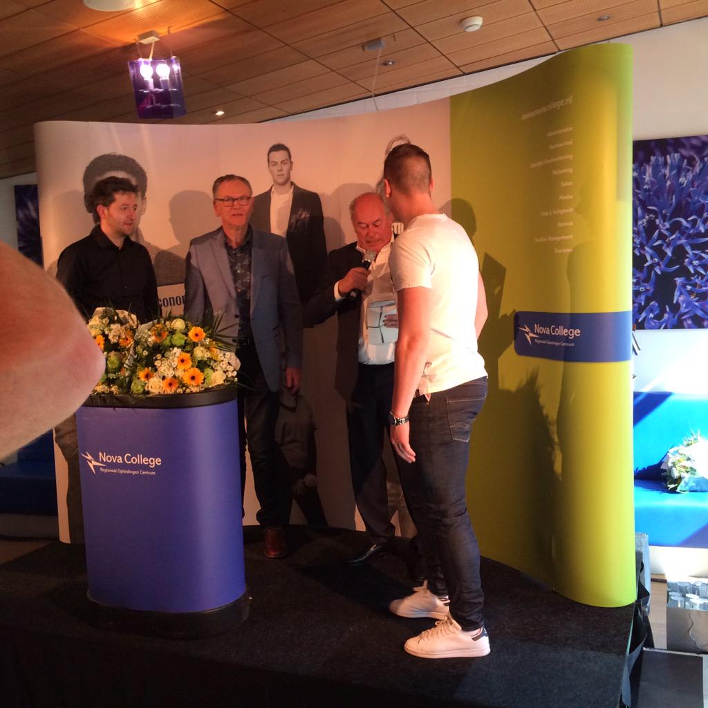 <a href="/BartZandvliet/">Bart Zandvliet</a>: Winnaar <a href="/debokkedoorns/">Bokkedoorns</a> Award kok @Stephanoverwater <a href="/aandepoel/">Aan de Poel</a> <a href="/NovaCollege/">ROC Nova College</a> horeca