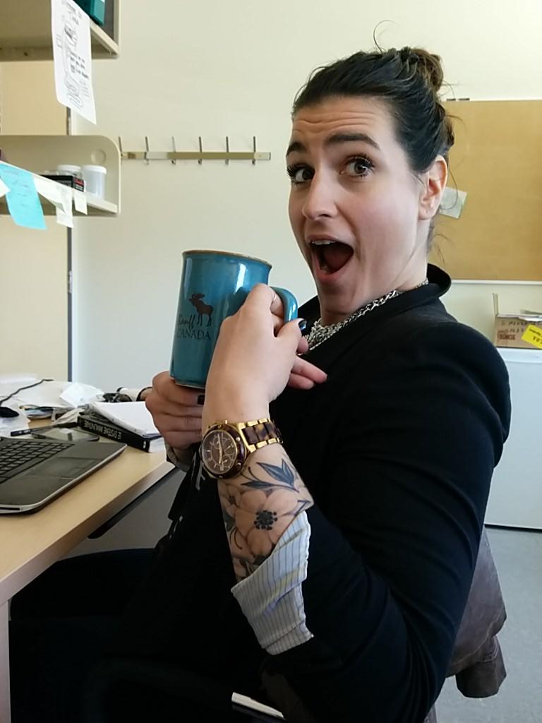 TaharimaHabib's tweet image. Work hard. Eat free. #lablyfe