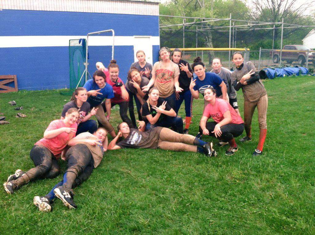 rae 🌻 tweet media