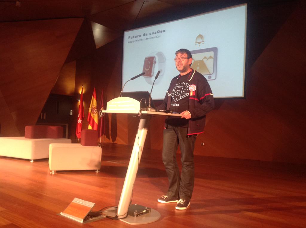 MadridEmprende's tweet photo. Ahora presenta @cuaQeaApp, la #redsocial que utiliza el audio para comunicarse. #Pichsession #StartUpMadrid10 http://t.co/375uI2lnsg