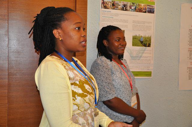 AWARDFellowship's tweet image. Margarida Simbine (R) is mentoring Dirce M. Manthenga in Mozambique #reportingprogress #sharingprogress @YPARDSA
