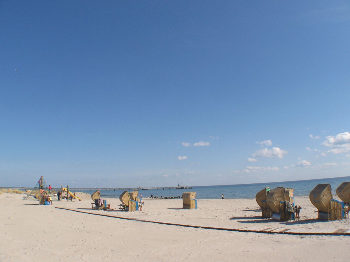 Ostseebad Gromitz Wer Geniesst Heute Noch Das Schone Wetter An Unserem Lieblingsostseestrand Sonne Fruhling Strand Ostsee Http T Co L17yzvqir5