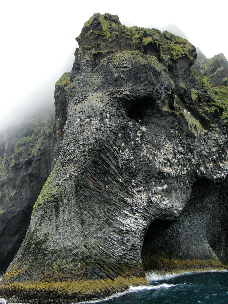 Elephant Rock, Heimaey Iceland