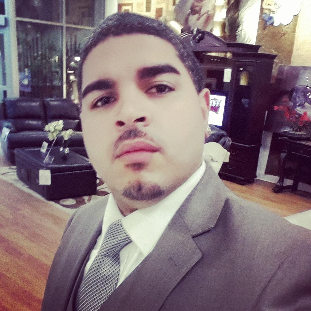 SubzeroCast's tweet image. Real men wear suits. #weightloss #beastmode #powerup #Herballife
