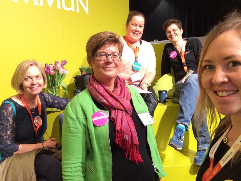 MusikStina's tweet photo. #edsbergsskolan på #solsett #solskol http://t.co/N5eOgLN0gY