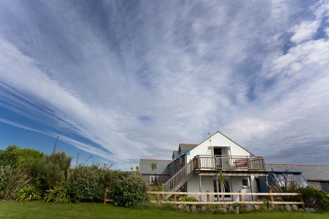 thecornishway's tweet photo. We've a cancellation at the gorgeous Myn Tea. Available from this Friday 17 and Friday 24. http://t.co/kMjkmBFAXO http://t.co/i5oprBlEw6