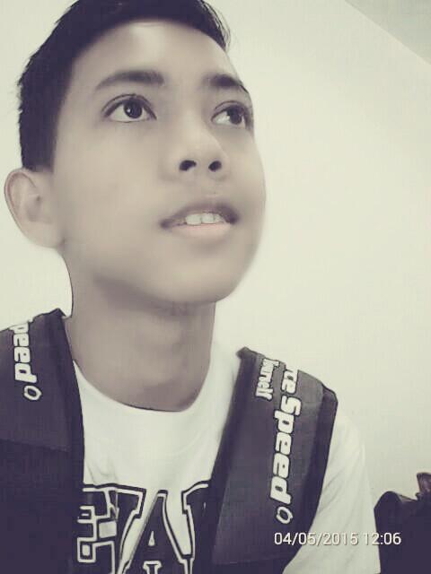 Ramdi_com's tweet photo. Selamat malam smua!!! 😘😚😛 http://t.co/a4zPelQKKa
