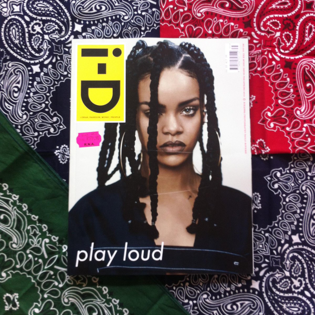 SmithAbrahams's tweet image. i_D Magazine Issue 335 just landed in-store

This issue features Rihanna shot by by Italian PhotographerPaolo Reversi